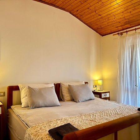Апартаменти Casa Rustica Buici  Екстер'єр фото